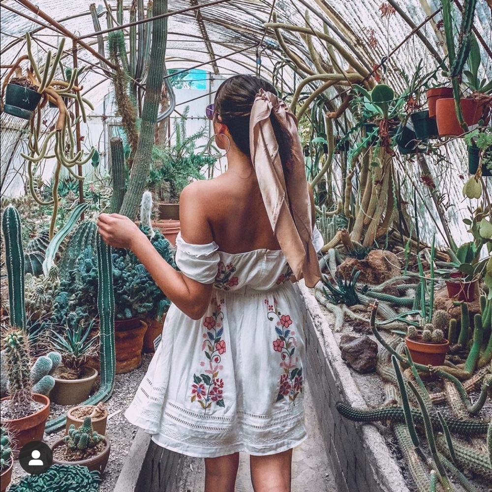 Lovers + Friends White Off-Shoulder Embroidered Mini Dress